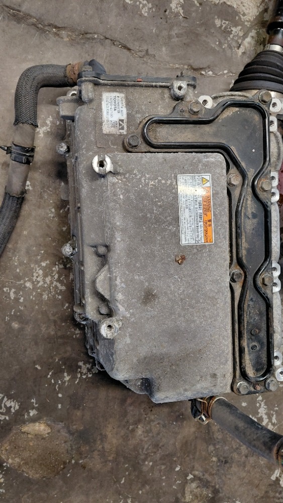 Toyota Prius Hybrid 1.8 convektor, převodovka - 3