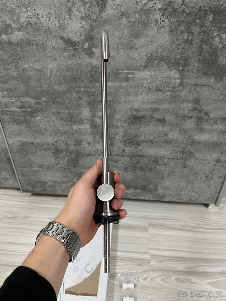 Kuchyňská baterie na studenou vodu - (NOVÁ) - 27cm - 3