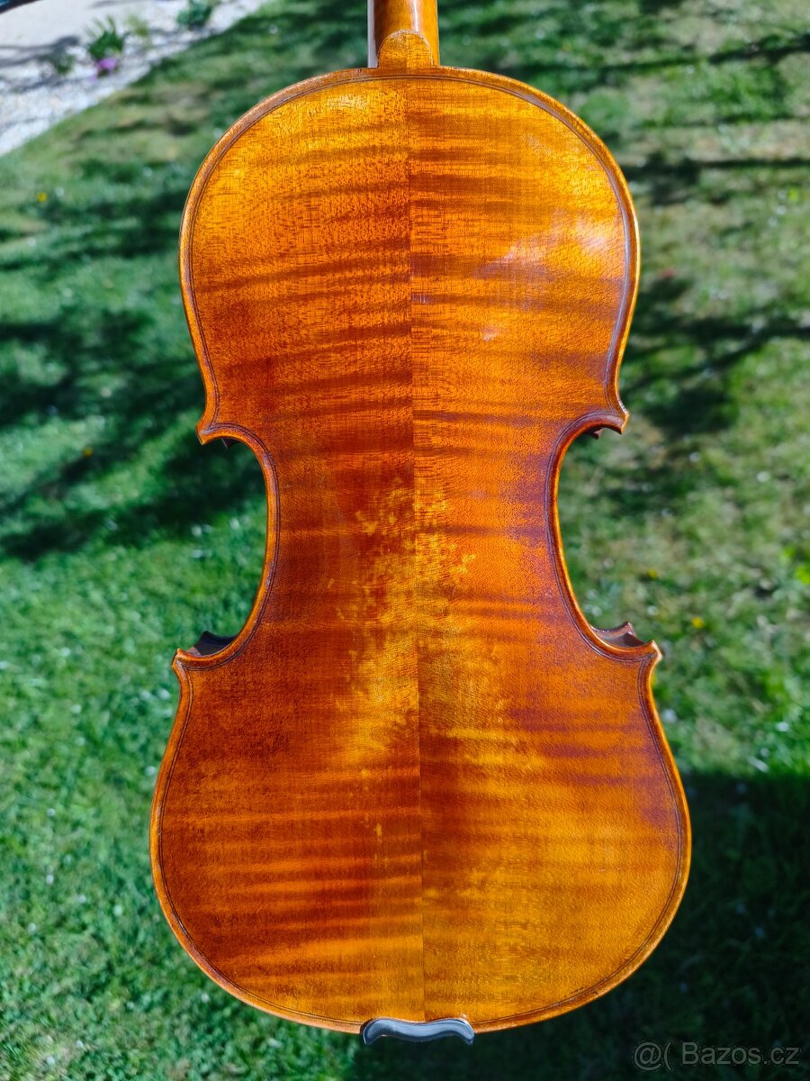 Staré housle - 3