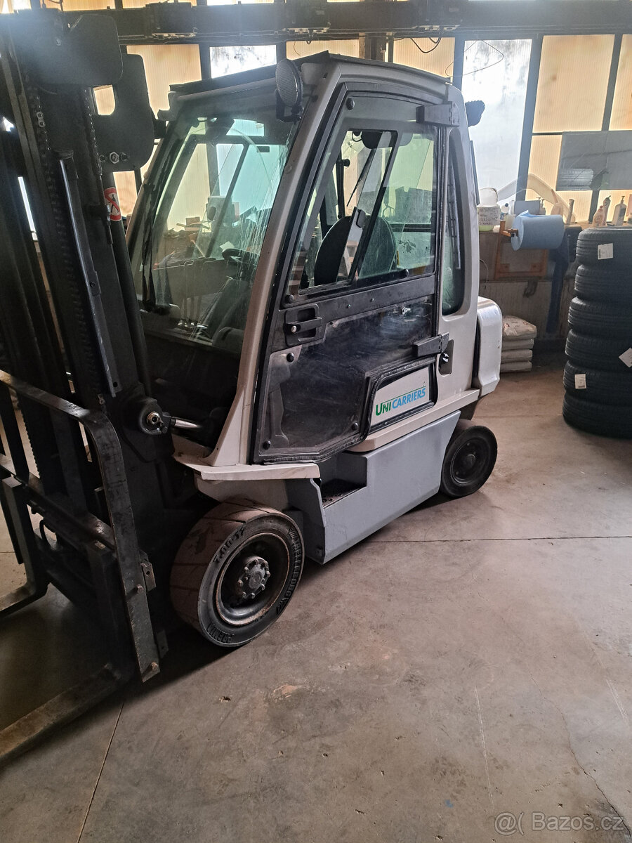 Prodám vzv UNICARRIERS 2,5t - 3