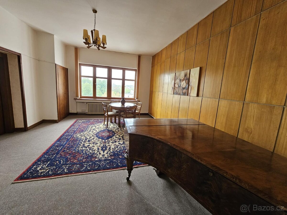 Elegantní prvorepublikový byt k pronájmu 140 m2 – Americká t - 3