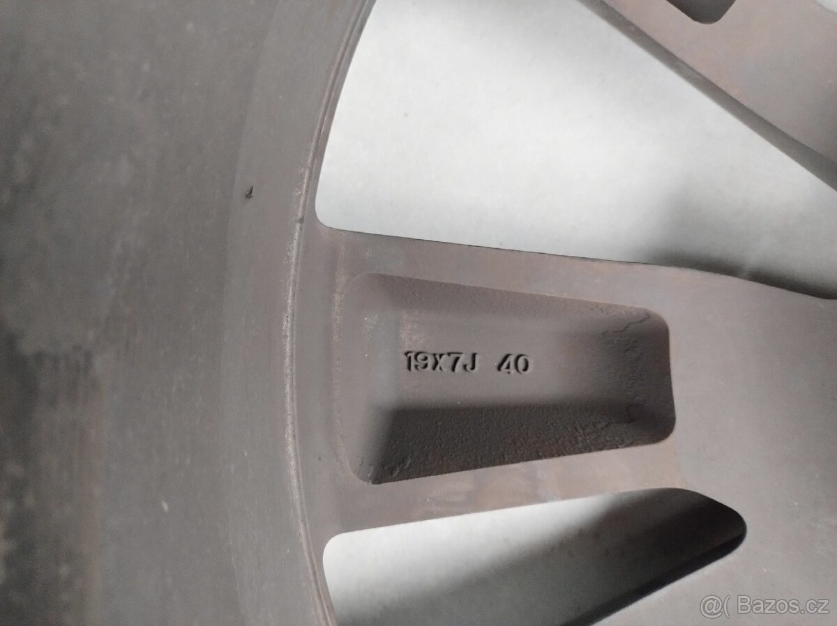 5x114.3 7Jx19 ET40 Originální ALU disky Nissan - 3