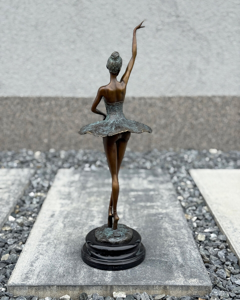 Bronzová socha Balerína luxusní tanečnice dekorace a dárek - 3