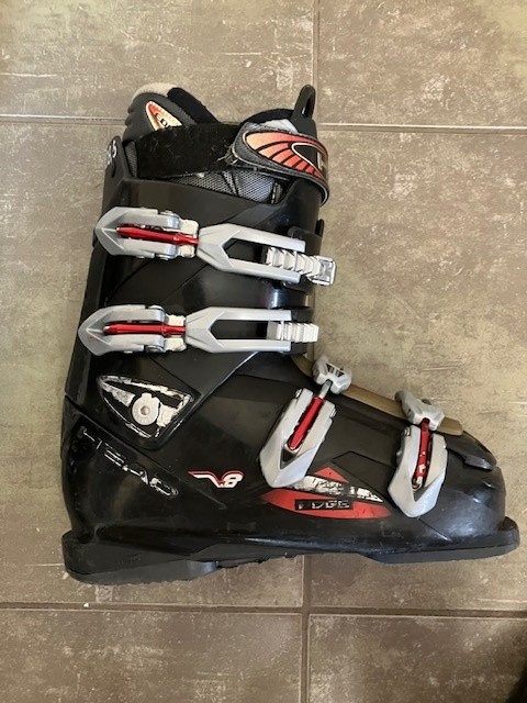 Prodám lyžařské boty HEAT velikost 28,5/44, dobrý stav - 3