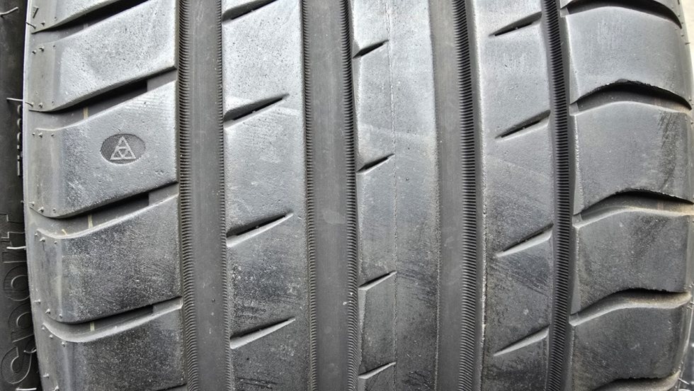 Letní pneu 245/40/19 Triangle - 3