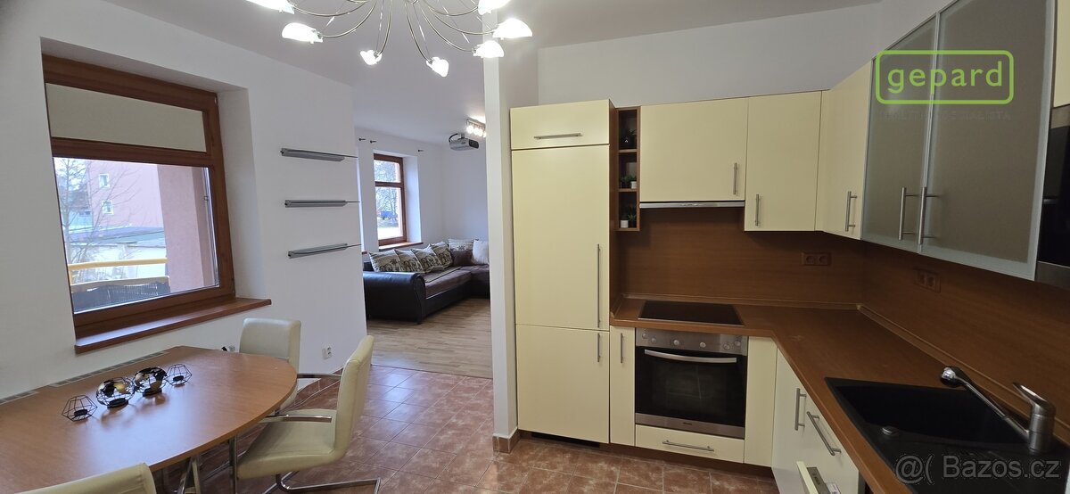 Pronájem zděného bytu s lodžií o dispozici 2kk - 3