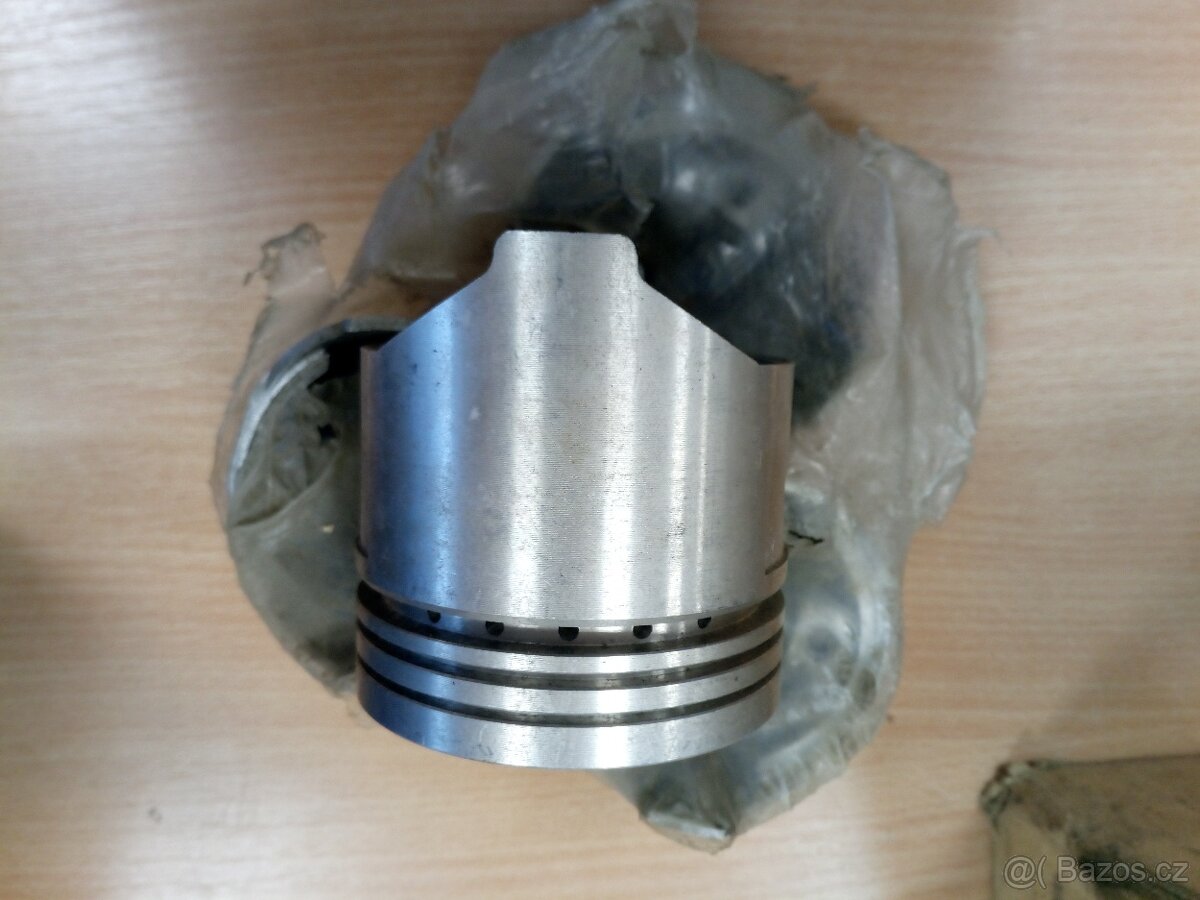 Nové písty Tatra 603 / závodní Škoda - 3