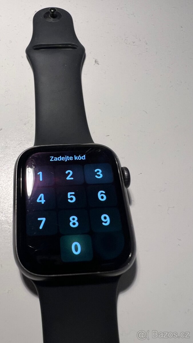 Apple Watch Series 6 (44 mm, hliník) - 3