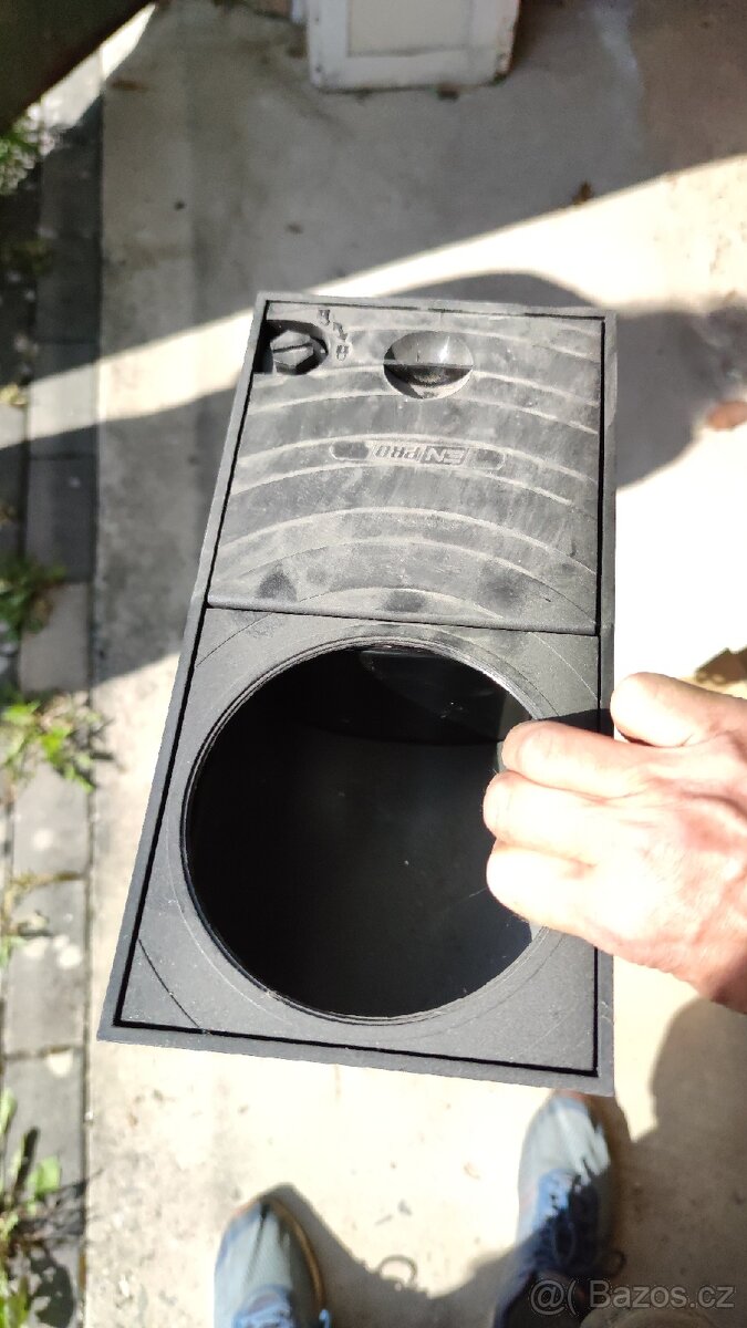 Geiger suchý spodní výpusť černý - 3