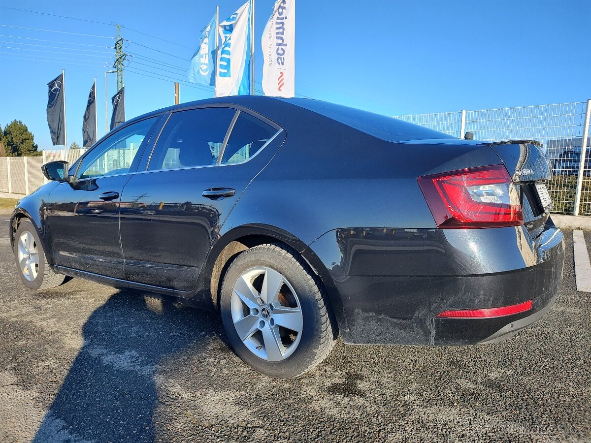 Škoda Octavia 2.0TSI/140kW/DSG/STYLE - 3