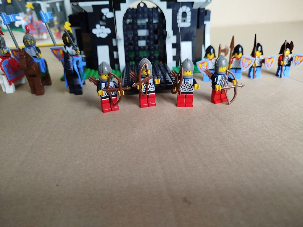 Lego 6085 Black Monarch's Castle - 3