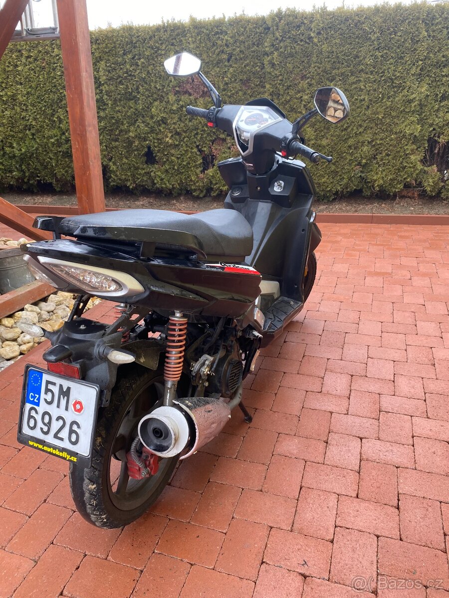 Prodej skútru 125 ccm - 3