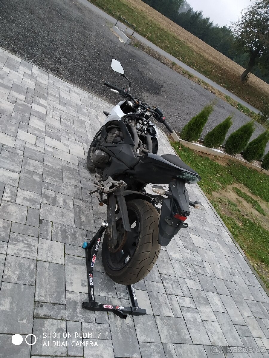 Kawasaki Z800 díly - 3