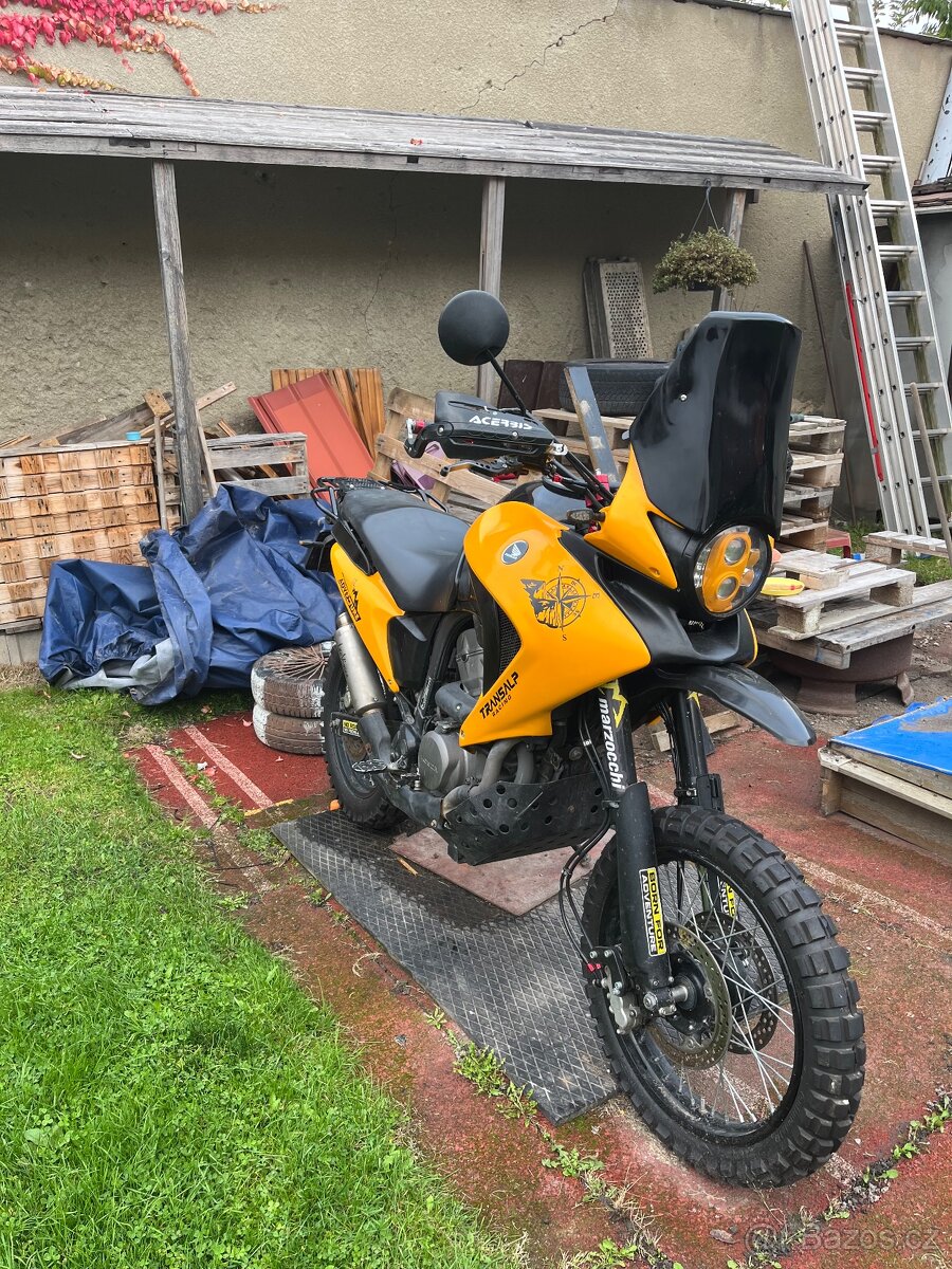 Honda Transalp 700 - 3