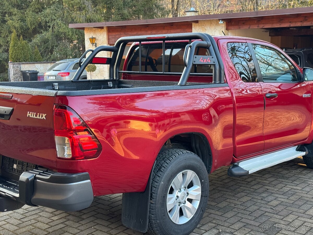 Toyota Hilux - 3