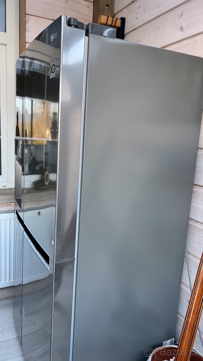 AMERICKÁ LEDNICE LG - 3