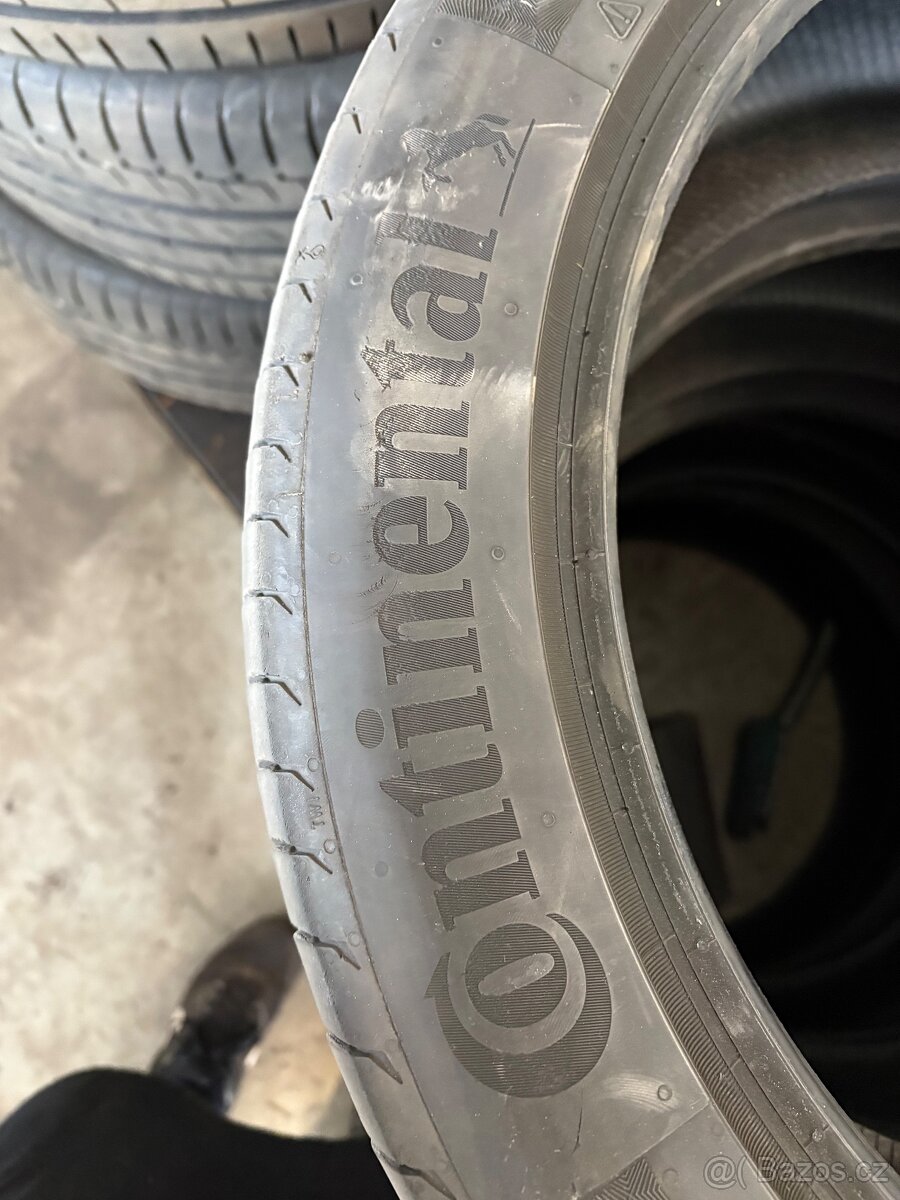 Pneu Continentl 245/45/R19 Y XL - 3