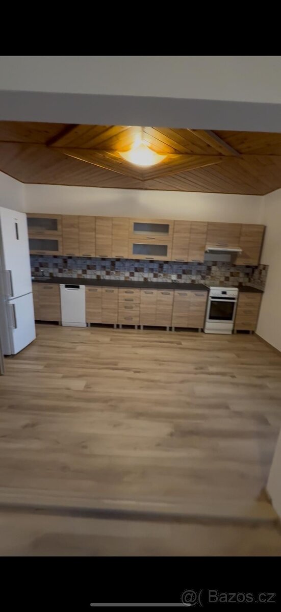 Nabízíme pokoje k pronájmu v RD - Kopřivnice - 3