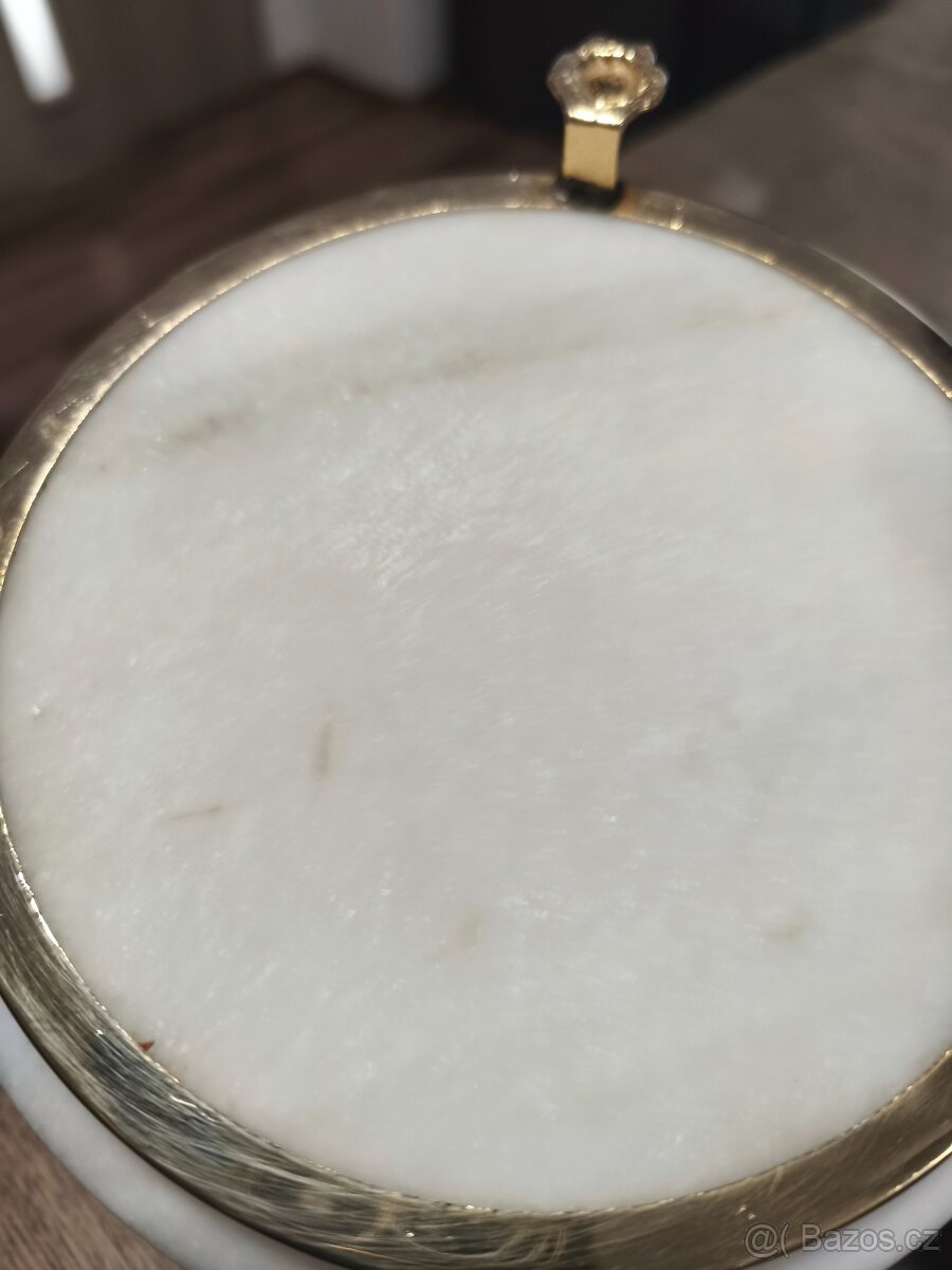 Mramorový popelník. - 3