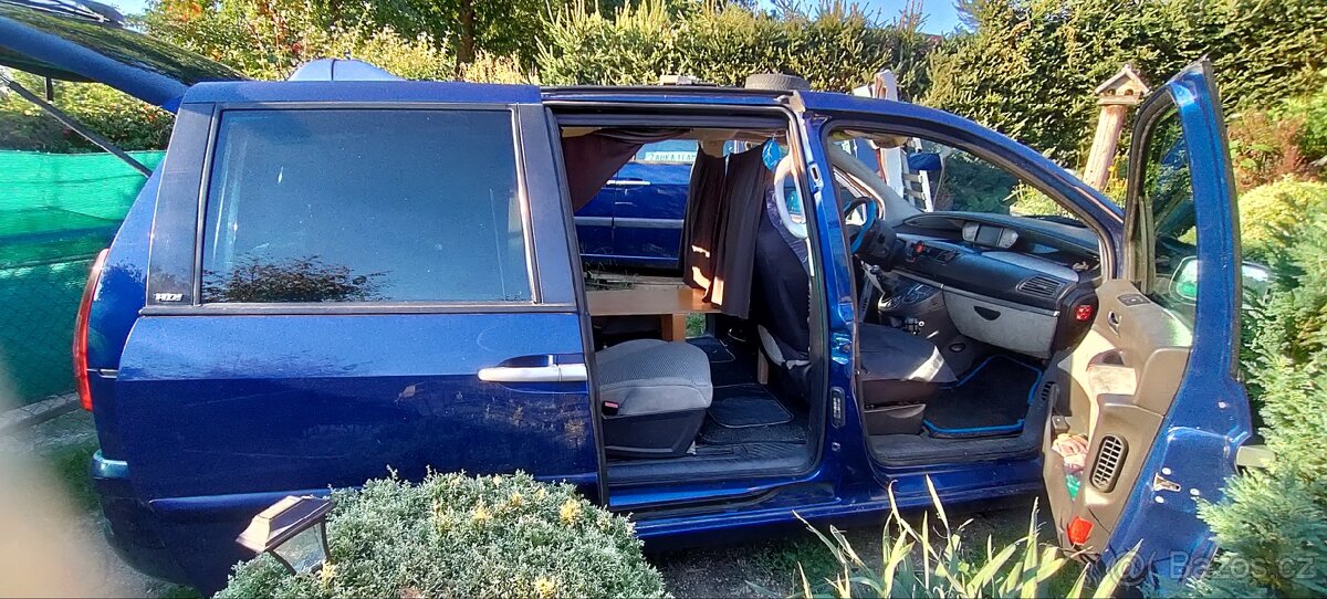 Prodám Peugeot 807 2,2hdi r.2006 - 3