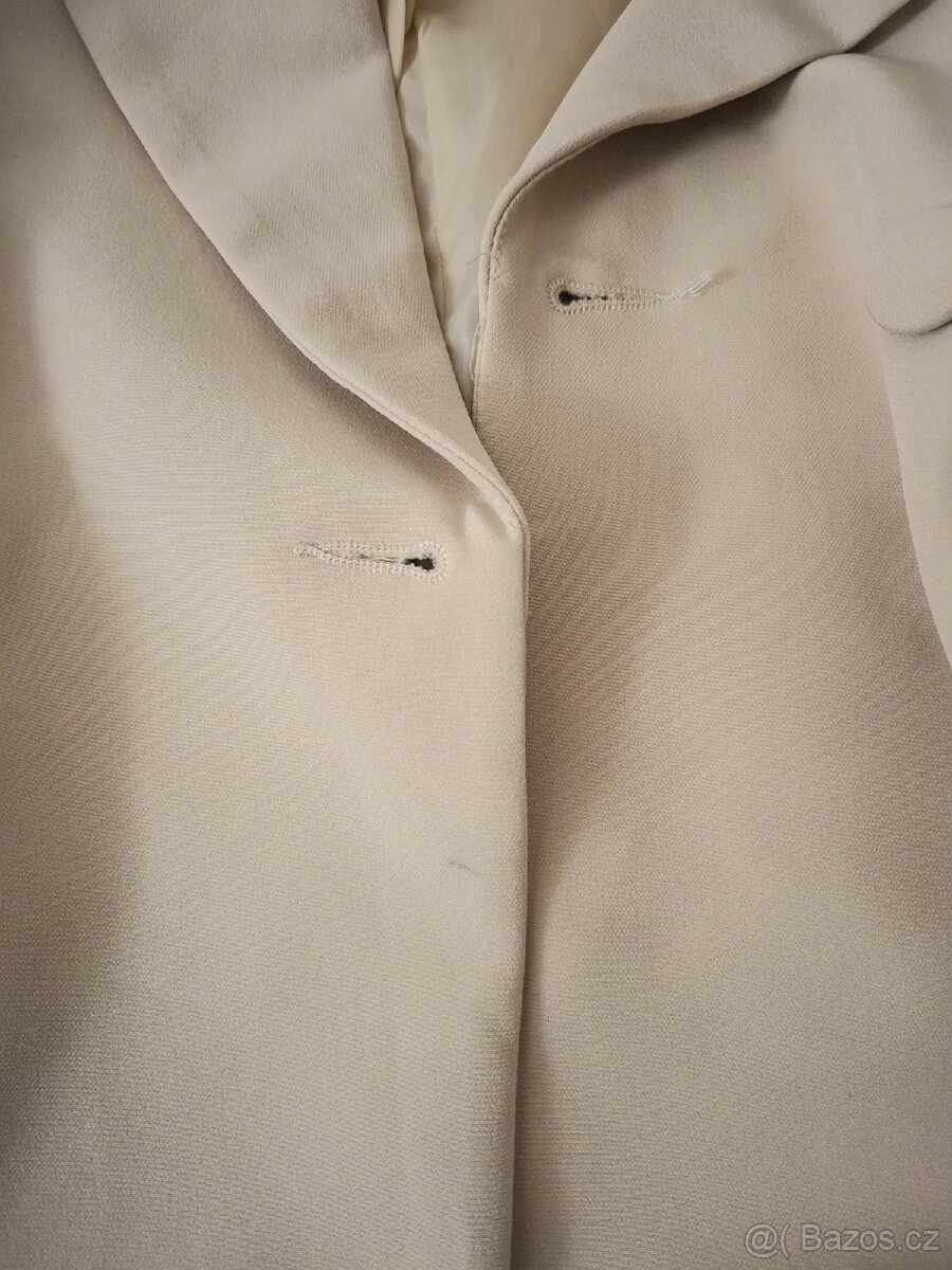 Béžové sako – PRETTY LITTLE THING, velikost 36
- 3