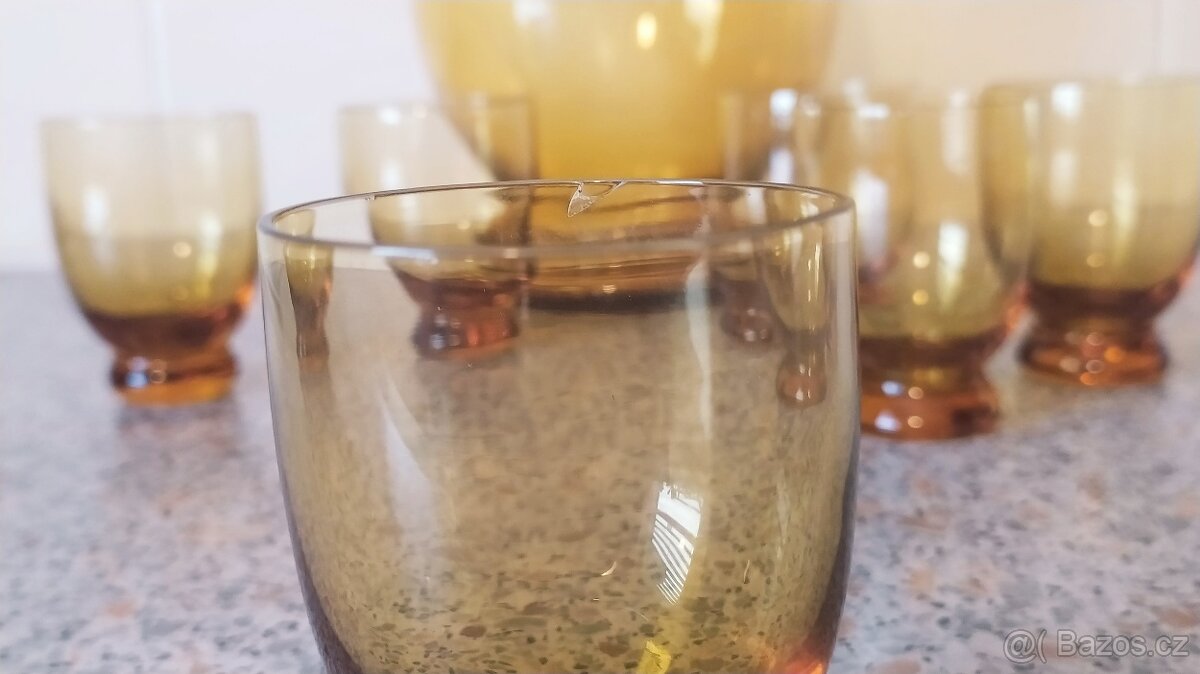 medová karafa se skleničkami - 3