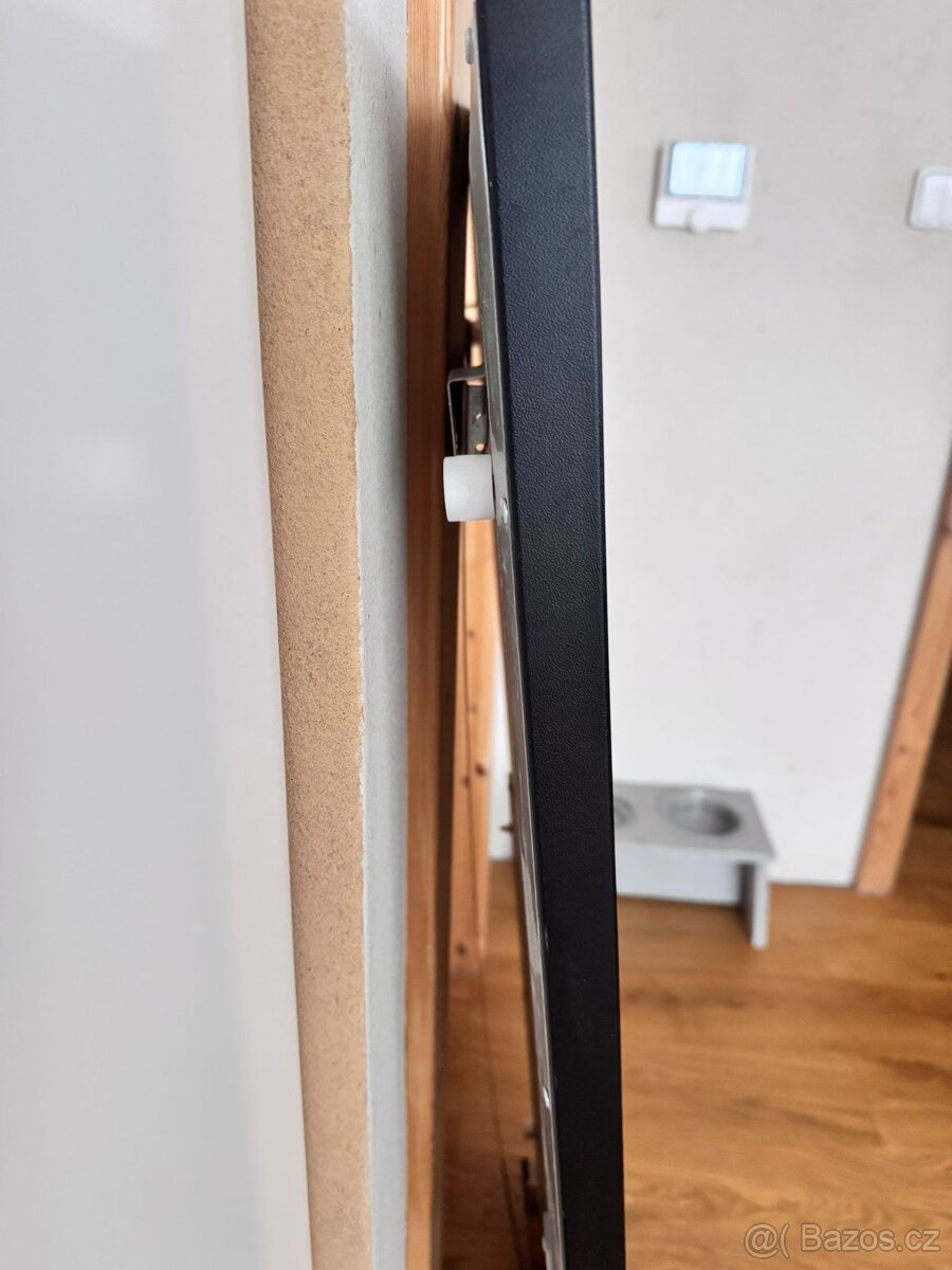 Enis sálavý topný panel 600 W - 3