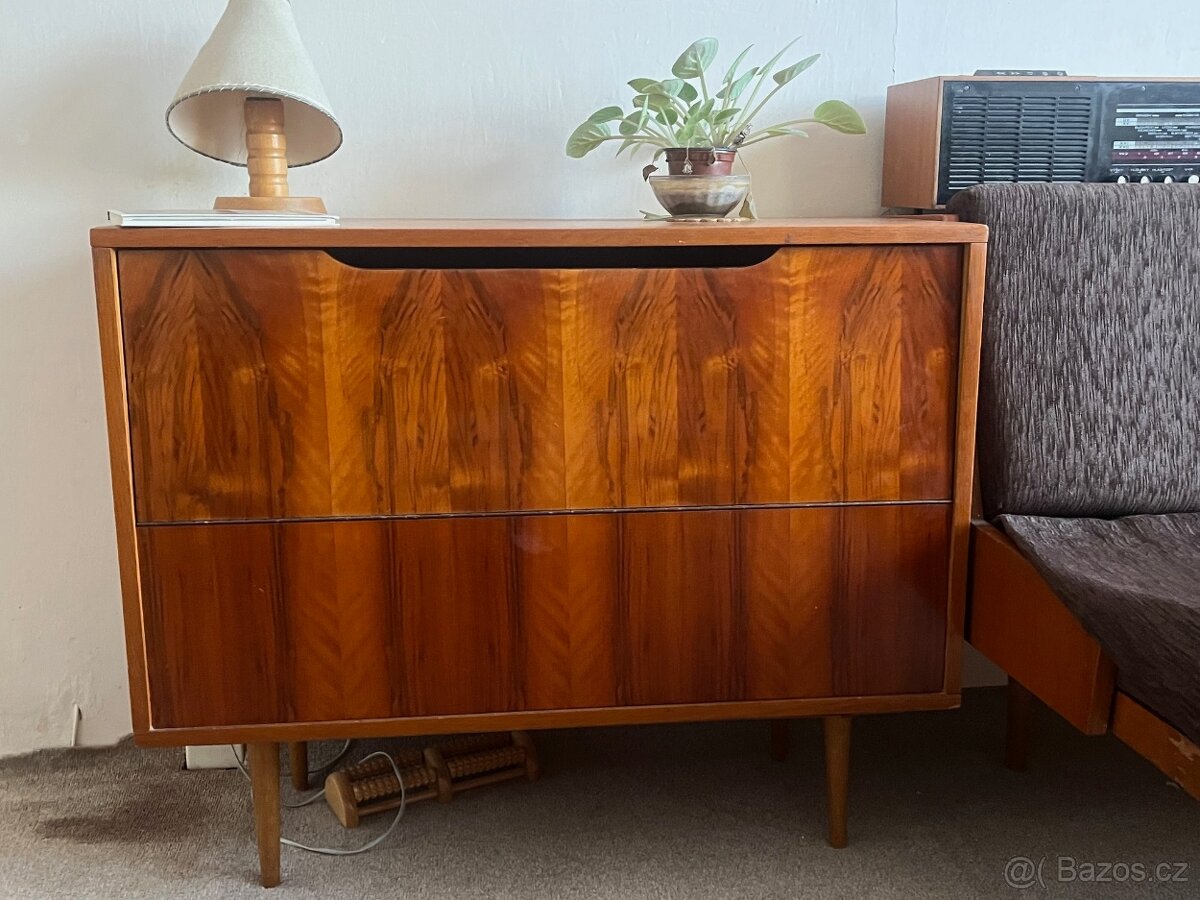 Brusel Obývací stěna a nábytek - 3