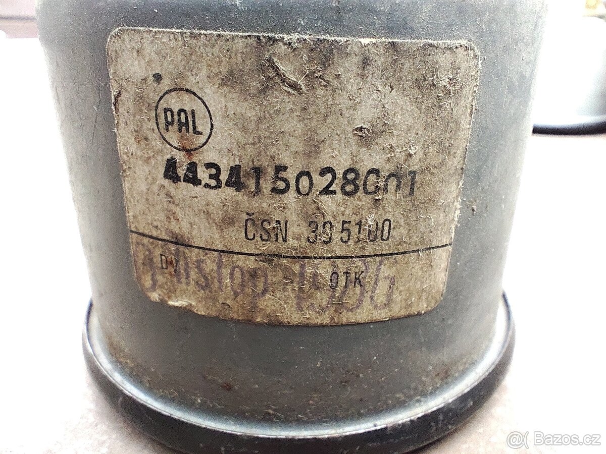 Ukazatel tlaku Škoda 105/120, Zetor - 3