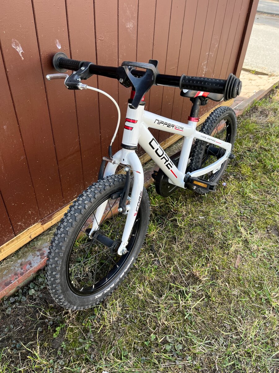 Lehké dětské kolo Core Nipper 16" - 3