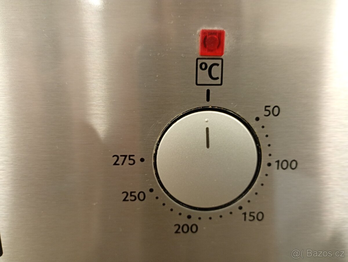 Vestavná trouba AEG - 3