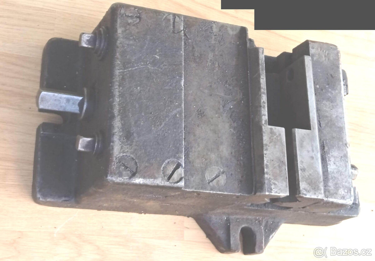 Svěrák - 3