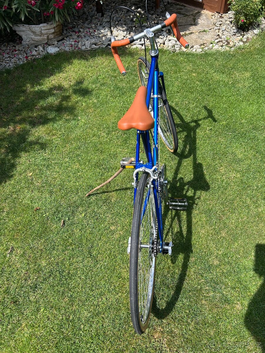 Favorit 1983 krásne renovovaný retro kúsok - 3