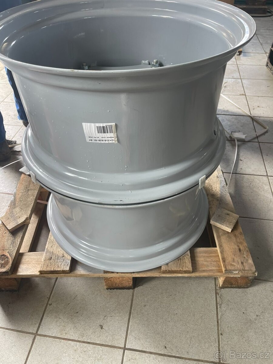 Originální ráfky na traktor Belarus, traktorbagr Belorus EO - 3