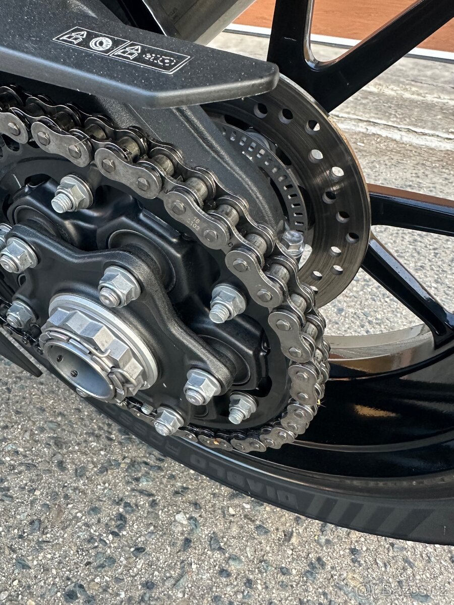 Triumph Speed Triple 1200RS - 3