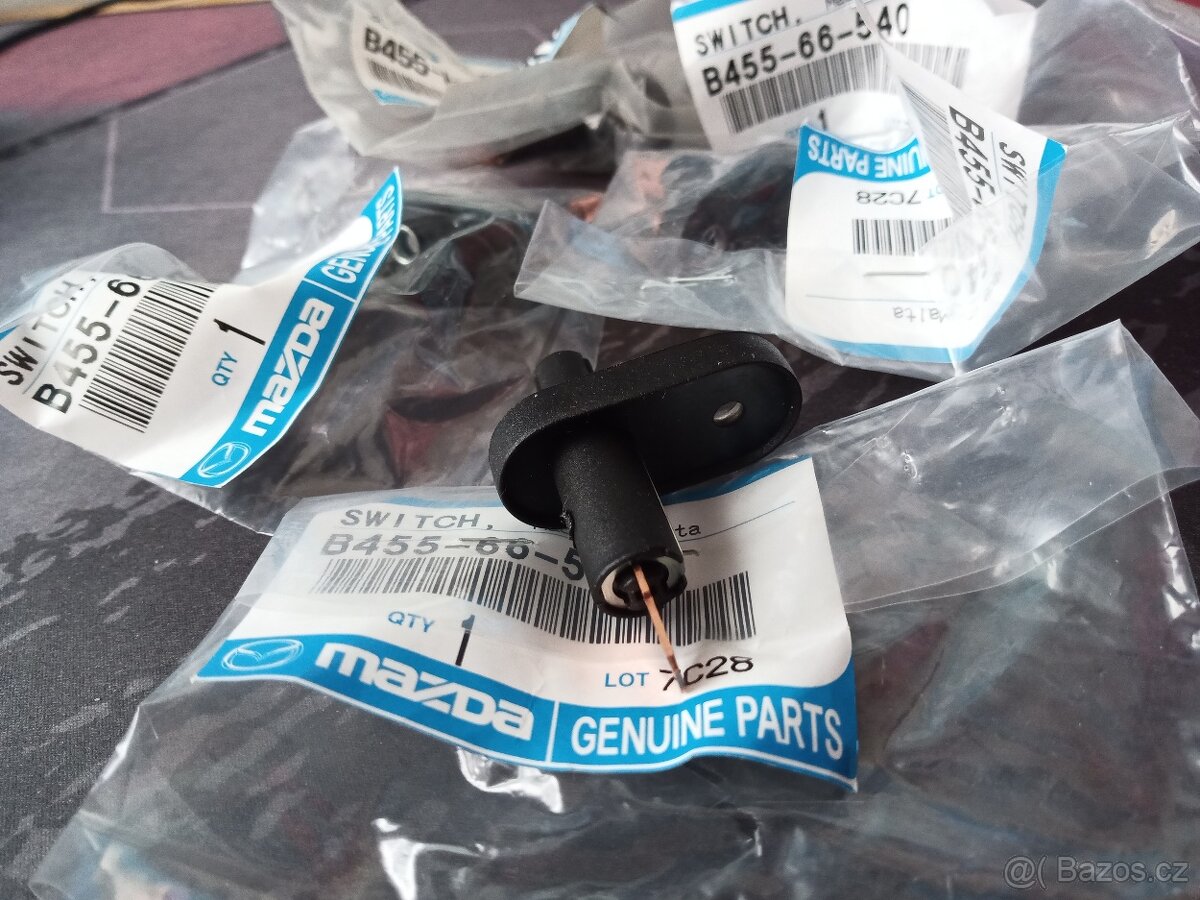 Mazda 323 BG dveřní spínač - 3