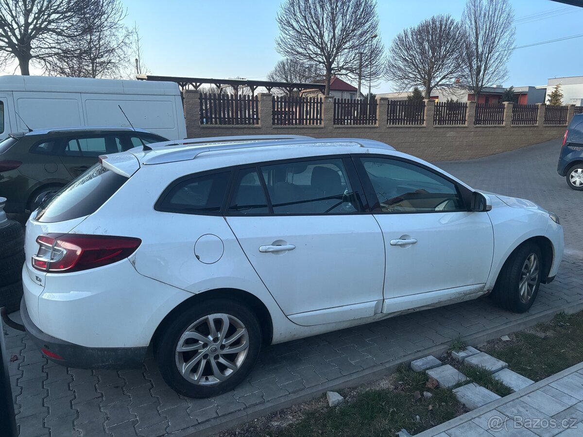 Megane 3 1.2tce KO motor - 3