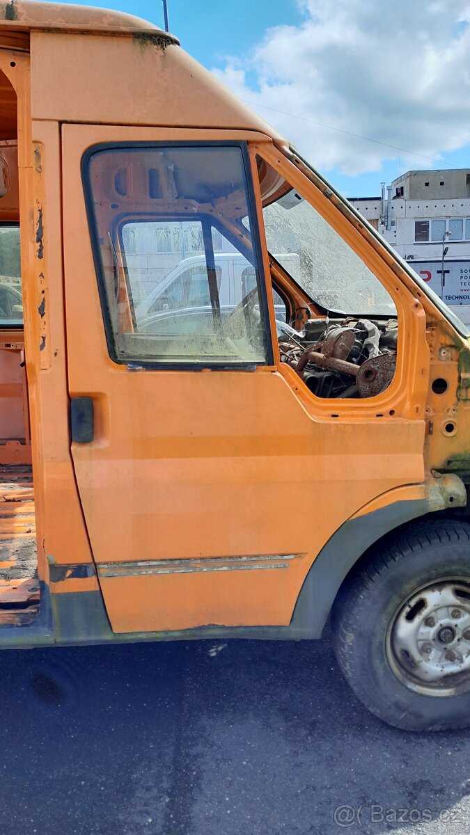 Ford transit dveře, kapota, díly r.2000 - 3
