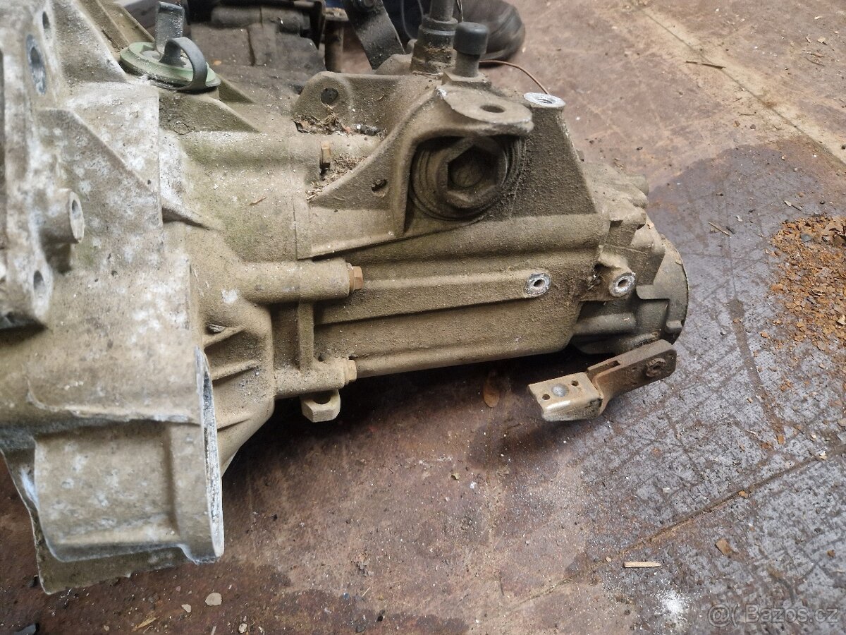 Prevodovka 1.6i octavia golf - 3