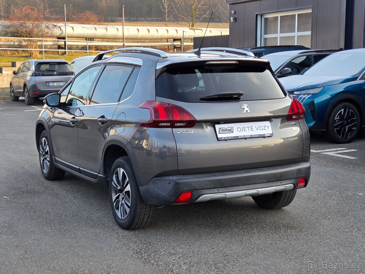 Peugeot 2008 1.2 PT 110 ALLURE MAN6 - 3