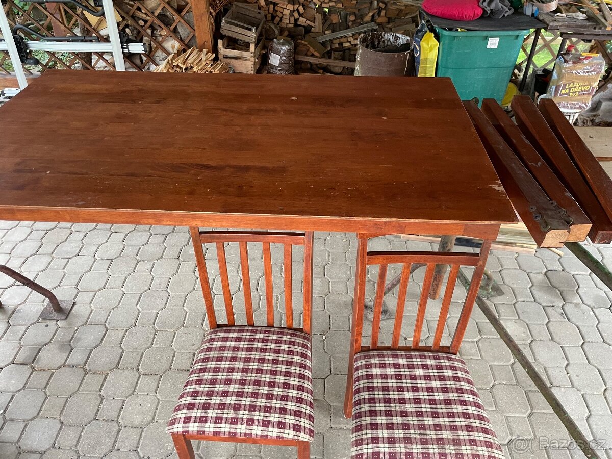 Jídelní stůl + židle - 3
