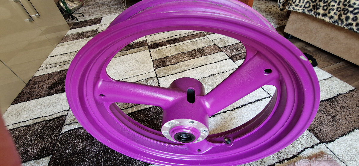 YAMAHA YZF 750 - 3