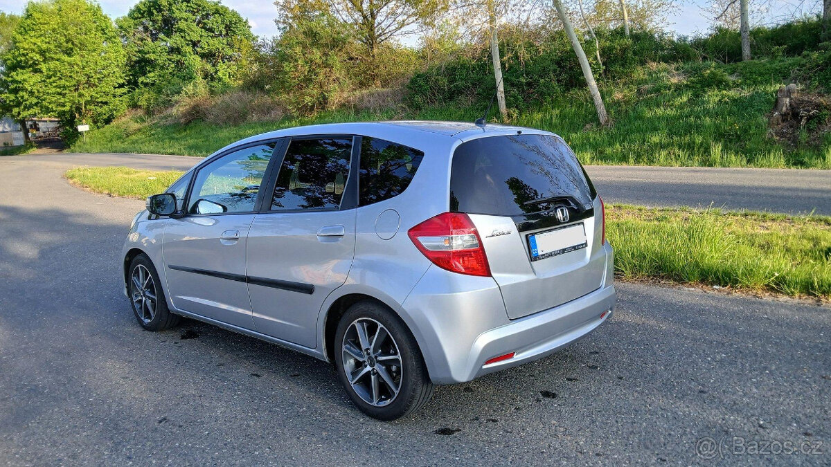 Honda Jazz 1.4 i-VTEC ve výbavě Comfort Plus - 3