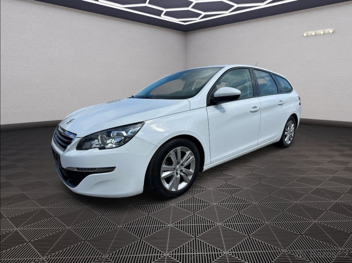 prodáváme Peugeot 308 1.2 Turbo 81kw - 3