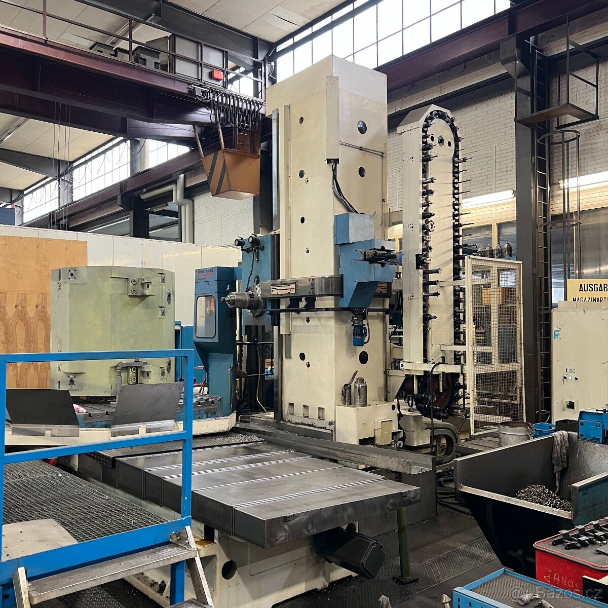 WHQ13CNC, 2001 - 3
