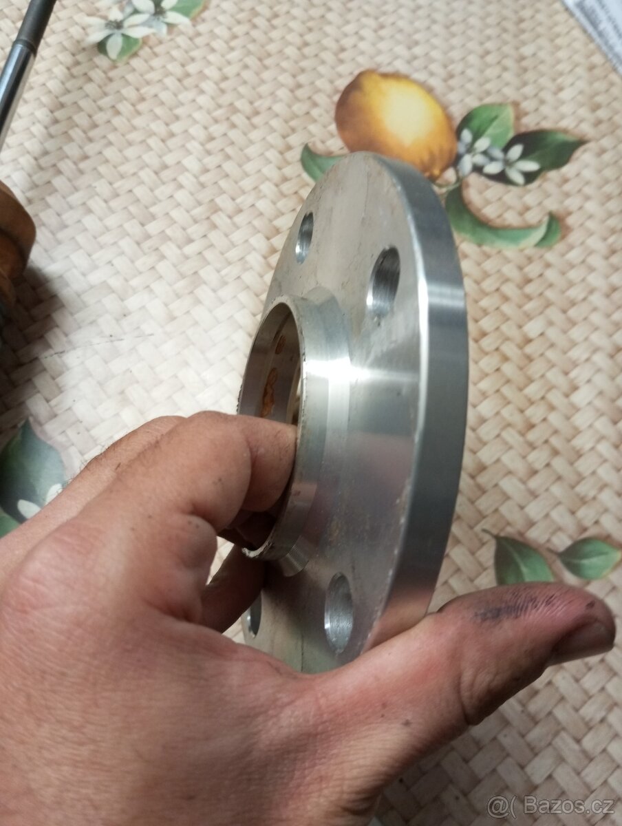 Rozšiřovací podložky pod kola.2x - 3