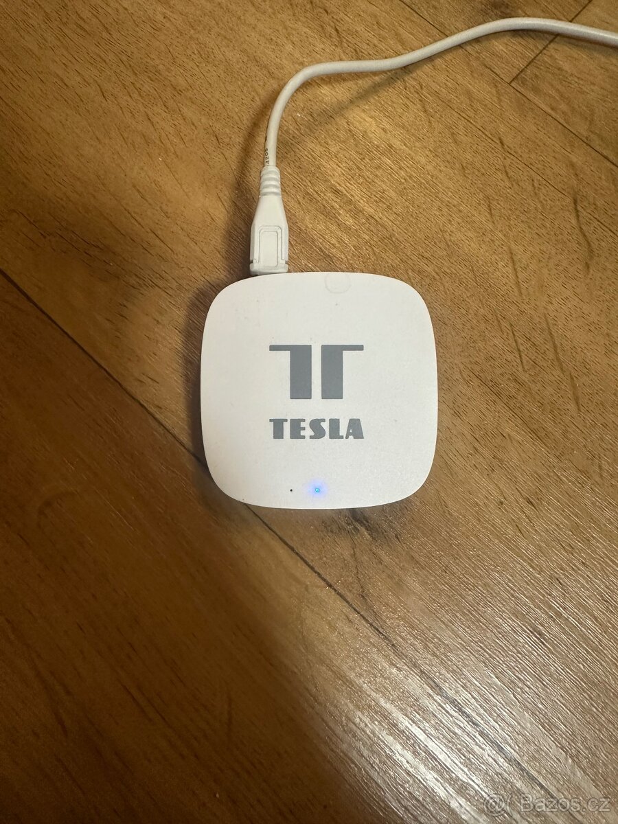 Termostatické hlavice Tesla Valve TV100 + 1x ZigBee Hub + 1x - 3