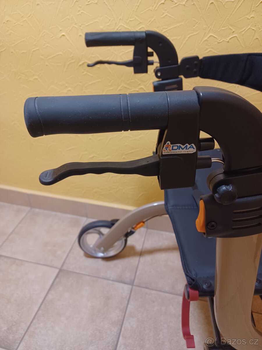 Chodítko pro seniory DMA CHAMP - 3