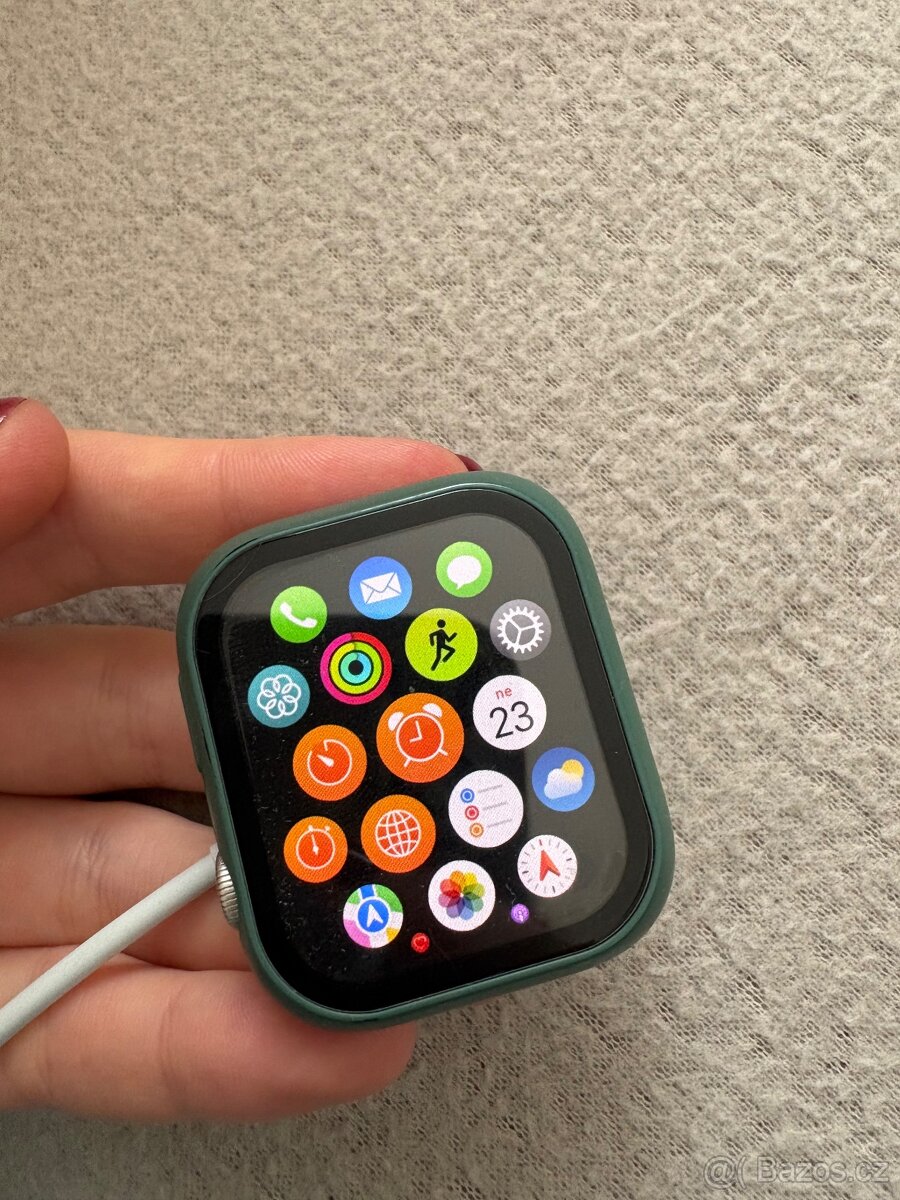 Apple Watch SE (2022) 44 mm GPS, Starlight, TOP stav+výbava - 3