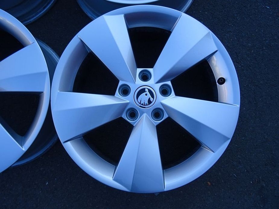 Alu disky origo Škoda, 17", 5x112, ET 38, šířka 7J - 3